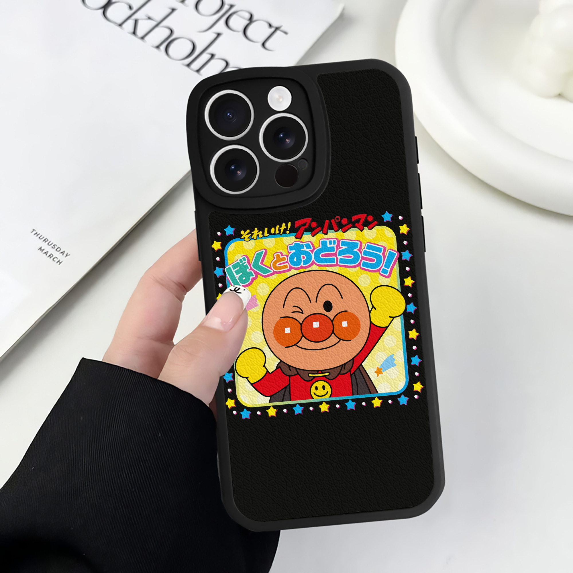 （画像用） アンパンマン Anpanman 【iPhone 16シリーズ対応】シリコンスマホケース（レザー調） 材質：シリコン
